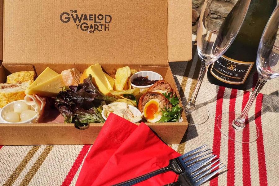 Picnic box at the Gwaulod Y Garth