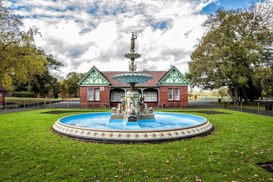 King George v fountain